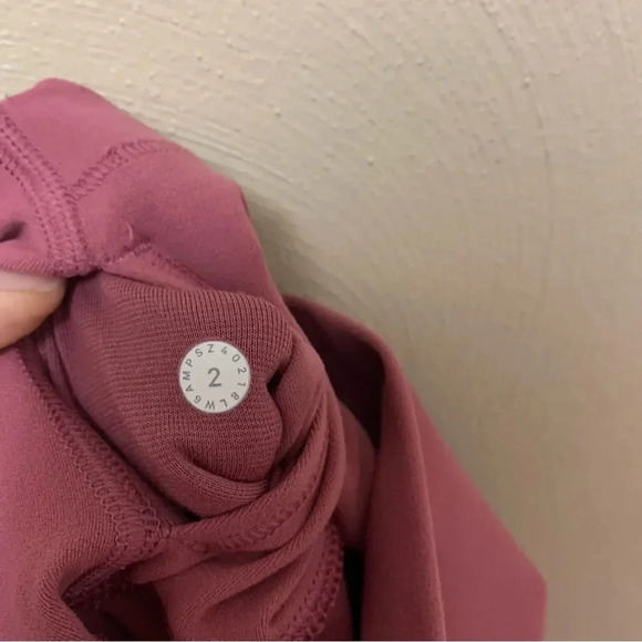 Lululemon Align Crop 21” Size 2 - Picture 5 of 6